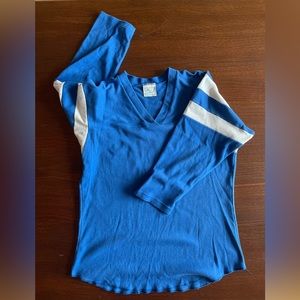 Rare reglan jersey tee